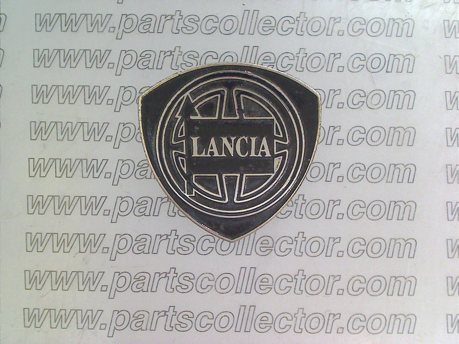 LANCIA BADGE